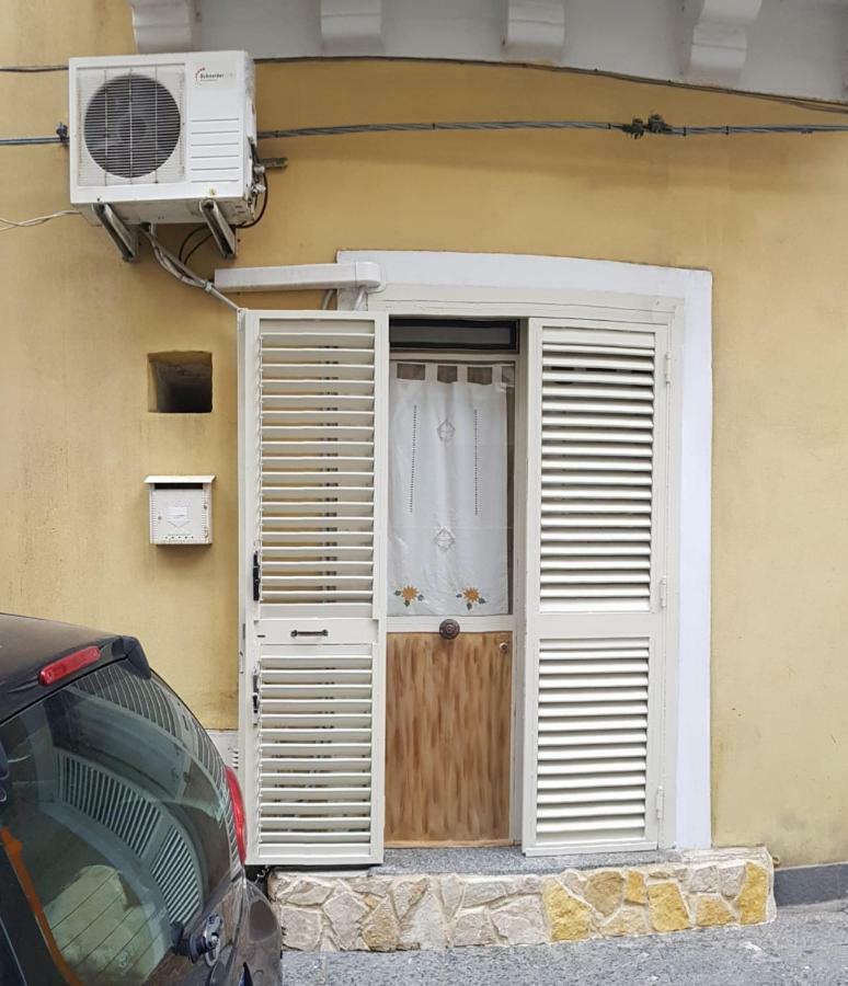 Giovanni S Little House 卡塔尼亚 外观 照片